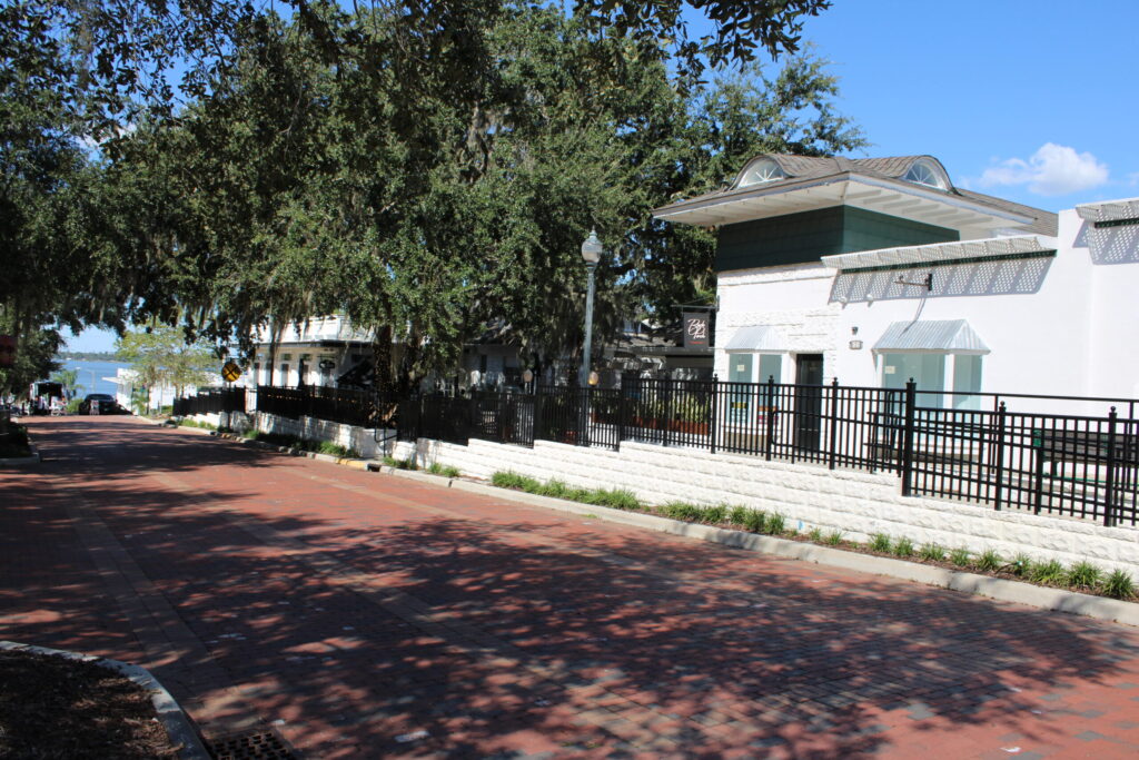 Sunset Park, Mount Dora event venue and downtown square with historic buildings in the background.
